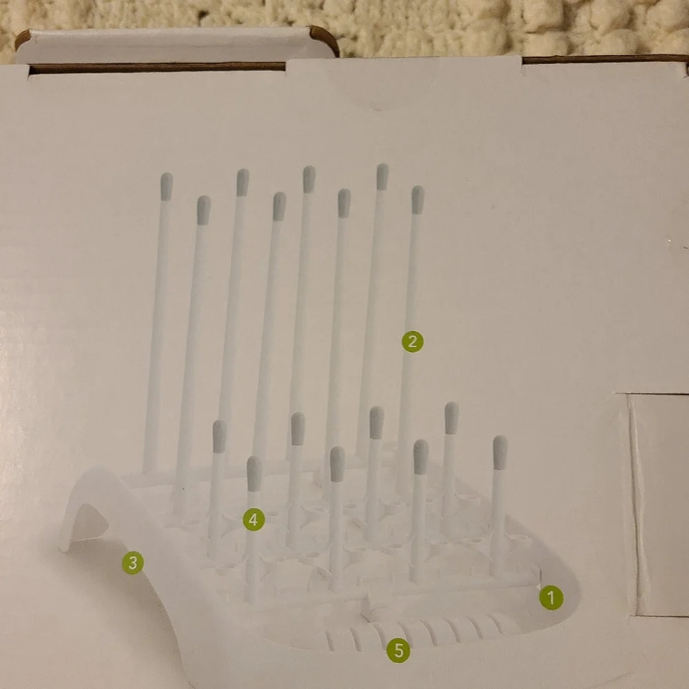 Munchkin Bottle Drying Rack with Green and White